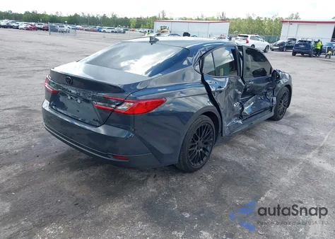 2025 Toyota Camry Le z USA, uszkodzony, nr VIN 4T1DAACK6SU586504
